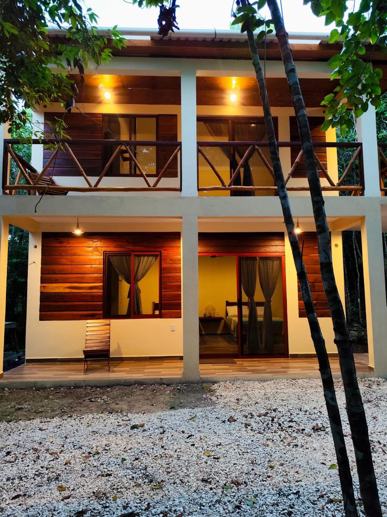 Lodge Eco Aldea Kinich Ahau